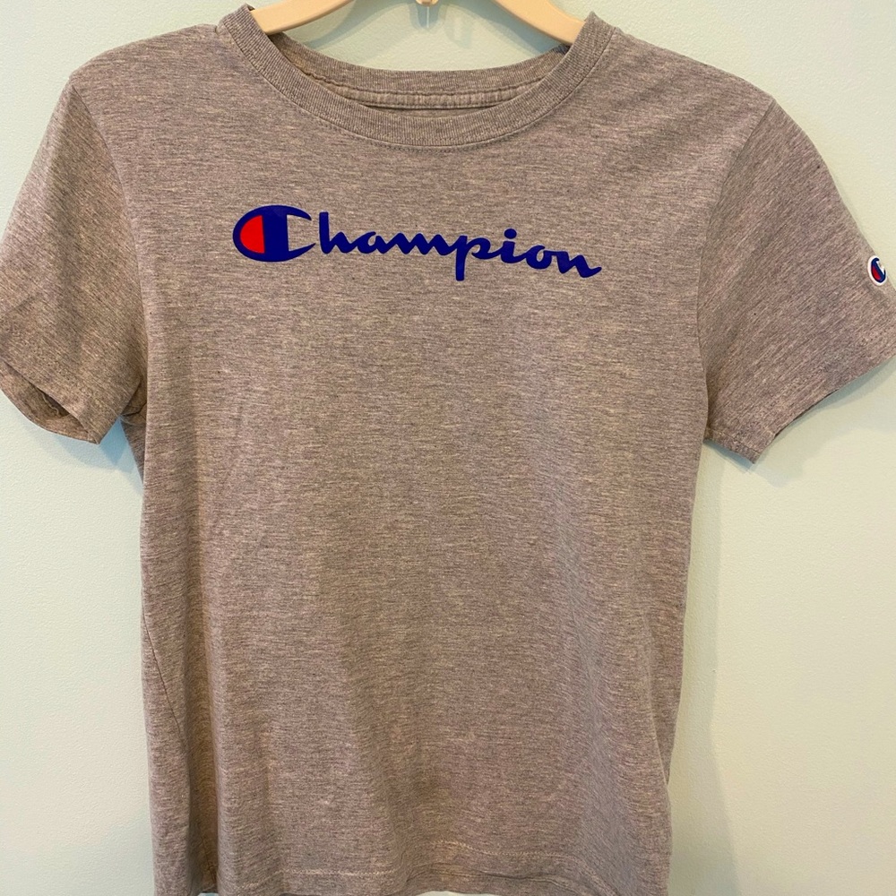 Champion short sleeve shirt
